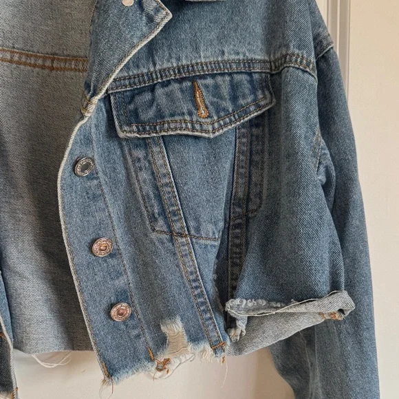 Cropped Distressed Blue Denim Jacket - Picture 3 of 8